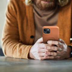 Kryt Roar Leather Mag na Apple iPhone 15 Pro Elegant  MagSAFE  Hnedý